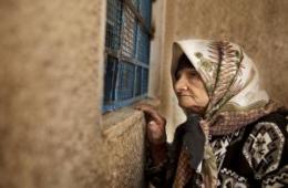 الأنروا تفرض شروطاً جديدة لتوزيع مساعداتها المالية على اللاجئين الفلسطينيين في سوريا 