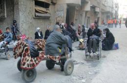 اشتباكات عنيفة في مخيم اليرموك وأنباء عن إمهال المجلس المحلي ببيت سحم أبناء المخيم يومين لمغادرة البلدة 