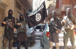 داعش" والنصرة يسرقان محتويات نادي جنين الرياضي في مخيم اليرموك