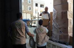 توزيع مساعدات غذائية على العائلات الفلسطينية السورية  في عدة مناطق تركية 