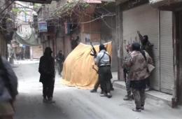 ناشطون: داعش لم ينسحب من مخيم اليرموك بدمشق 