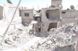 الطيران الحربي يستهدف محيط مخيم درعا بعدد من البراميل المتفجرة 