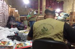 لجنة فلسطينيي سوريا في لبنان تجهز الحقائب المدرسية  لتوزيعها على مدارس مخيم البداوي