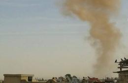 الطائرات السورية تستهدف بالبراميل المتفجرة المزارع المحيطة بمخيم خان الشيح 