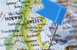 السويد تمنح تصاريح الإقامة المؤقتة بدلاً من الدائمة للاجئين الجدد
