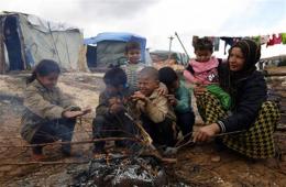 تفاقم معاناة اللاجئين الفلسطينيين إثر انخفاض درجات الحرارة ونفاد المحروقات