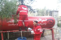 لجنة متطوعي مخيم اليرموك تستمر بتعقيم مياه اﻵبار الارتوازية في المخيم 