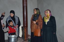  جمعية تركية تتفقد أوضاع الفلسطينيين السوريين في كلس وتقدم لهم بعض المساعدات 