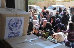 الأونروا توزع مساعدات إغاثية في يلدا على أهالي اليرموك والنازحين منه إلى البلدات المجاورة  