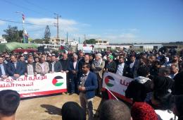 اللاجئون الفلسطينيون السوريون في لبنان يعتصمون احتجاجاً على سياسة الأونروا تقليص خدماتها