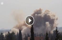 فيديو | لحظة إنفجار أربعة براميل متفجرة استهدفت محيط مخيم خان الشيح 