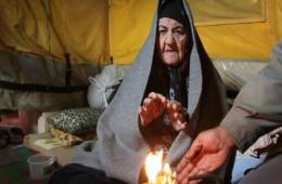 النازحون الفلسطينيون في مراكز الإيواء بسورية معاناة كبيرة مع برد الشتاء