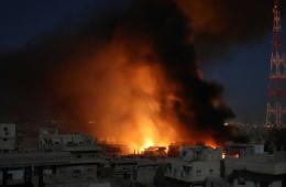 ناشطون: النظام السوري يستخدم قنابل النابلم ضد المدنيين في مخيم درعا
