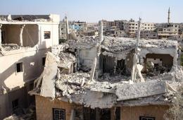 قصف ليلي على مخيم درعا وطريق السد بالصواريخ والنابالم الحارق