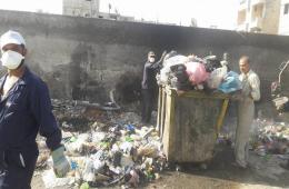 حملة لتنظيف شوارع مخيم النيرب بحلب من القمامة
