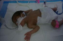 مشفى بمدينة صيدا تحتجز جثمان طفلة فلسطينية سورية لعجز أسرتها دفع تكلفة فاتورة العلاج 