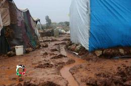 صور | الأضرار الناجمة عن العاصفة المطرية التي أصابت خيام اللاجئين جنوب سورية