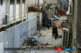 داعش يفرض سيطرته على شارع حيفا بمخيم اليرموك وعناصره يحرقون بيوت المدنيين 