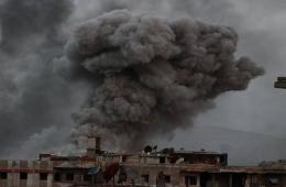 قصف ليلي بالبراميل المتفجرة على مخيم اليرموك وحيي التضامن والحجر الأسود 