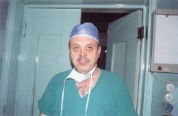 ستة أعوام مرّت على اعتقال الدكتور الفلسطيني "هايل حميد" من عيادته في مخيم اليرموك