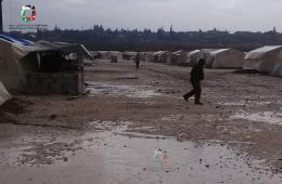 برد الشتاء يفاقم معاناة 325 عائلة فلسطينية مهجرة في مخيم دير بلوط  