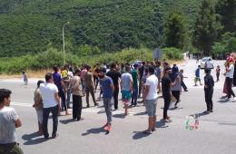 ثيرموبوليس: 18 عائلة فلسطينية سورية وسط اليونان يناشدون إيقاف تدهور أوضاعهم الإنسانية 
