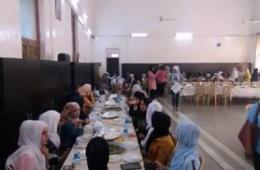 مأدبة غداء لعشرات الطلاب الفلسطينيين النازحين في دمشق