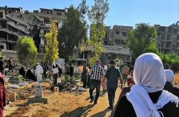 زيارات شعبية وفصائلية لمقبرة الشهداء بمخيم اليرموك