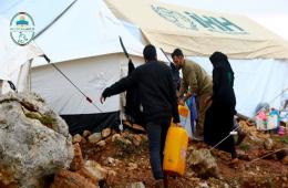 هيئة فلسطينيي سوريا توزع مساعداتها الإغاثية للنازحين شمال سورية 