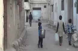 انقطاع الماء عن أحياء في مخيم درعا منذ 15 يوماً