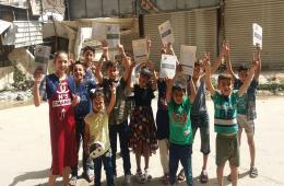 انتهاء عام دراسي صعب بتوزيع الجلاءات على طلبة مخيم اليرموك 