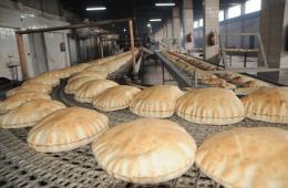 أزمة خبز جديدة وسط مخاوف من كورونا في مخيم خان الشيح 