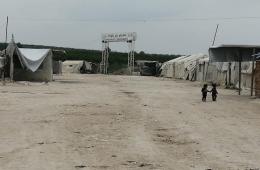 مرتفع جوي يفاقم معاناة النازحين في مخيمي دير بلوط والمحمدية 