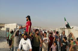مظاهرة احتجاج في مخيم دير بلوط بسبب الإساءة للرسول