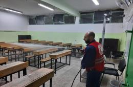 لمواجهة كورونا.. حملة تعقيم لمدارس مخيم العائدين في حمص  
