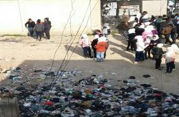شكوى من تراكم النفايات في مخيم سبينة بريف دمشق