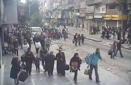 تقرير توثيقي لمجموعة العمل.. 86% من أهالي مخيم اليرموك كان خروجهم قسرياً