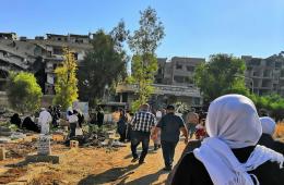 استمرار منع أهالي مخيم اليرموك من الوصول إلى مقبرة الشهداء