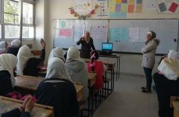 نقص المعلمين يربك العملية التعليمية في مخيم الحسينية 