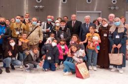وصول عائلة فلسطينية سورية إلى فرنسا عبر الممرات الإنسانية 
