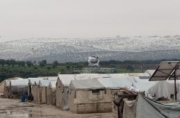 مخيم دير بلوط.. شكاوى من قلة مواد التدفئة وشحّ المساعدات 