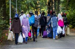 محكمة هولندية تصدر قراراً يلزم الحكومة بتحسين ظروف استقبال اللاجئين