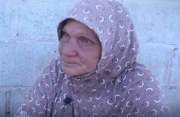 شاهد: مسنة فلسطينية في مخيم دير بلوط تشكو همومها وآلامها 