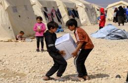 الجوع يضرب اللاجئين الفلسطينيين والنازحين السوريين في شمال غرب سوريا