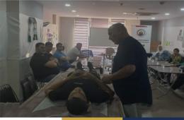 فلسطينيون سوريون يشاركون بدورة إسعافات أولية في إسطنبول