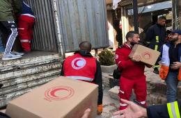 حلب.. انتقادات تطال الهلال الأحمر لاستثنائه شريحة من الفلسطينيين من مساعداته الإغاثية