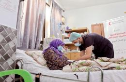 بينهم فلسطينيون .الأمراض المزمنة تهدد حياة  الآلاف في شمال غرب سوريا