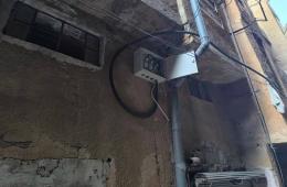 ابتزاز الأهالي مالياً لتمديد الكهرباء في مخيم اليرموك 