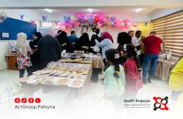 مركز مجتمعي في مخيم درعا ينظم بازاراً لدعم النساء صاحبات المهارات المهنية