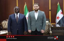 لقاء بين محافظ حماة ومدير الأونروا لتحسين أوضاع الفلسطينيين في المدينة